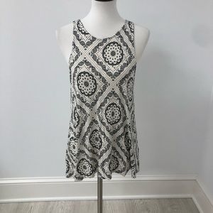 Black and white design tank top